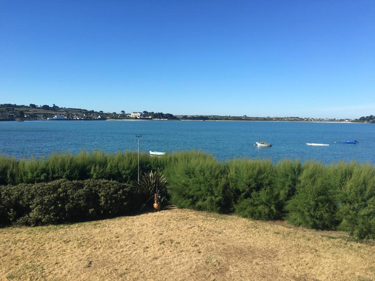 Maison Les Pieds Dans L Eau Roscoff Exterior foto